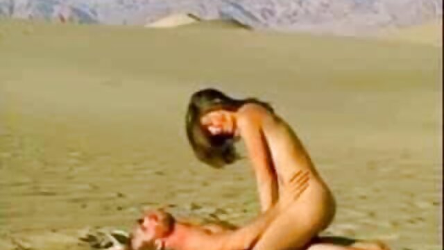 صحنه بوسیدن داستان سکسی زن کون گنده سکسی با رومی ایندی از 21 Naturals